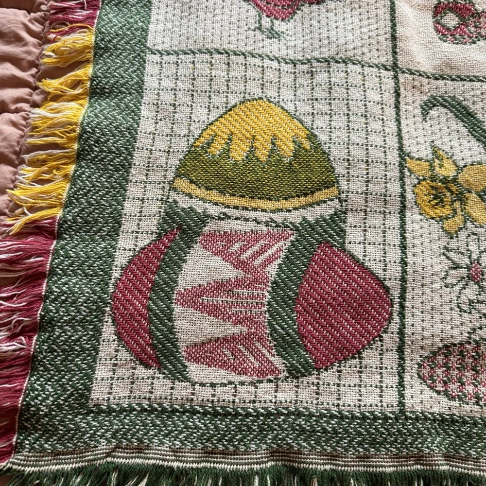 VTG 1994V MWW Bunny Rabbit Throw Blanket Tapestry 69x46 Easter Spring Tulip